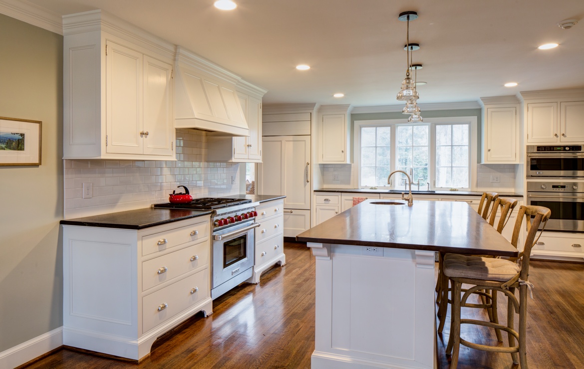 Colonial Style Kitchen - ALbemarle County, VA